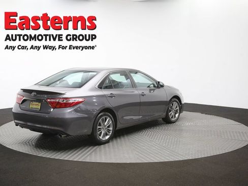 Used 2016 Toyota Camry SE FWD image 40