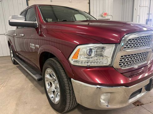 Used 2017 RAM 1500 Laramie w/ Convenience Group AWD/4WD image 10