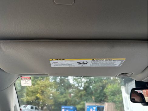 Used 2017 RAM 1500 Laramie w/ Protection Group image 38