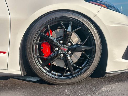 Used 2023 Chevrolet Corvette Stingray Premium Cpe w/ Z51 Performance Package RWD image 8