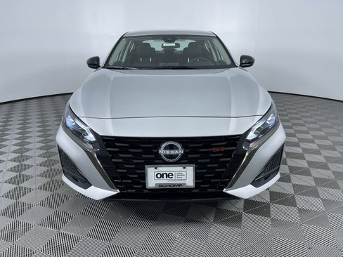 Certified 2025 Nissan Altima 2.5 SR AWD/4WD image 27