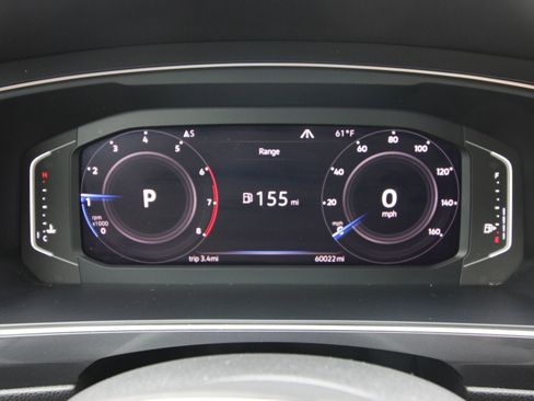 Used 2019 Volkswagen Tiguan SEL Premium R-Line image 14