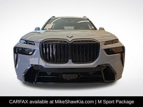 Used 2026 BMW X7 xDrive40i w/ Executive Package AWD/4WD image 4