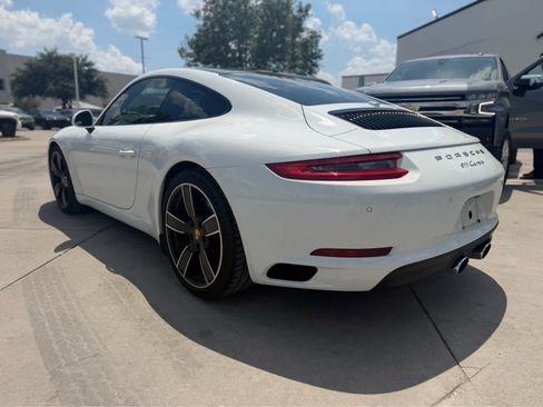 Used 2017 Porsche 911 Carrera RWD image 3