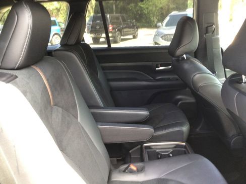 Used 2024 Toyota Grand Highlander AWD Hybrid image 27