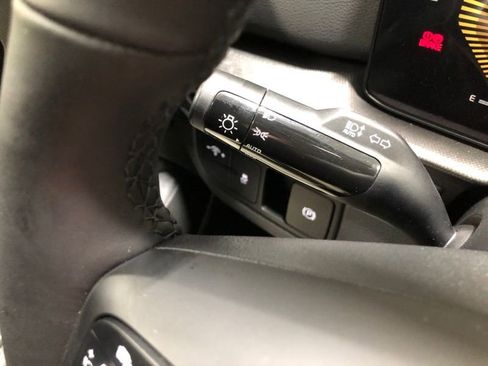 New 2026 Kia Sportage LX w/ LX Convenience Package FWD image 21