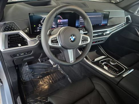 Used 2026 BMW X5 xDrive40i w/ M Sport Package AWD/4WD image 11