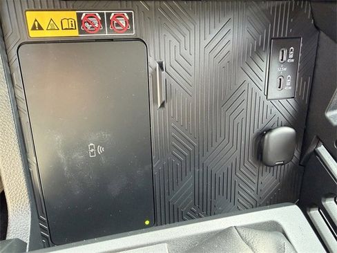 New 2025 Toyota 4Runner Limited image 21