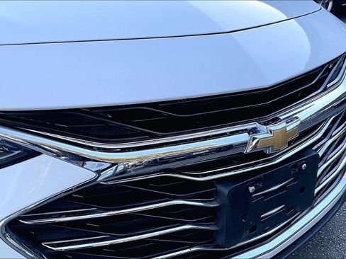 Used 2020 Chevrolet Malibu LT image 31