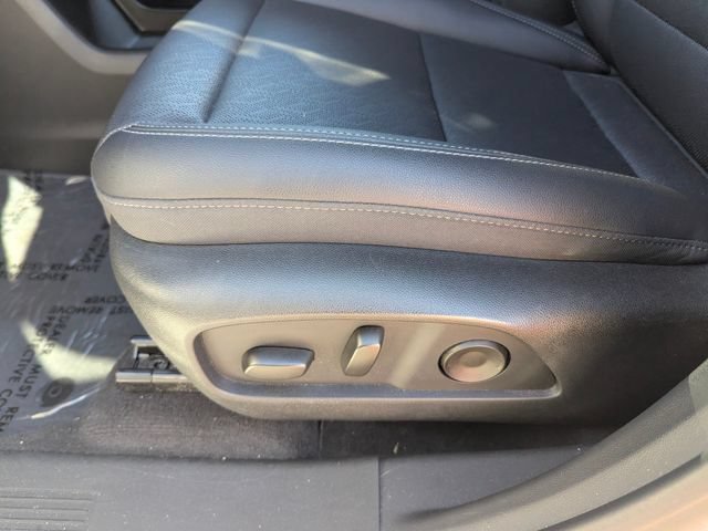 Used 2025 Chevrolet Equinox LT w/ Convenience Package II AWD/4WD image 21
