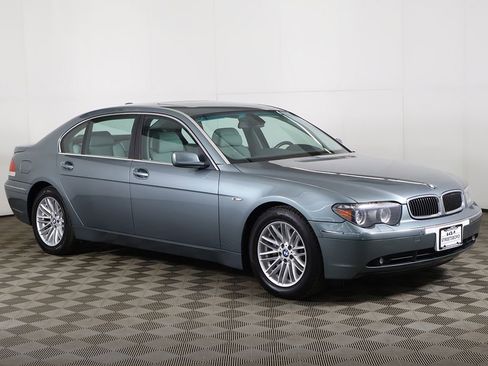 Used 2004 BMW 745Li image 52