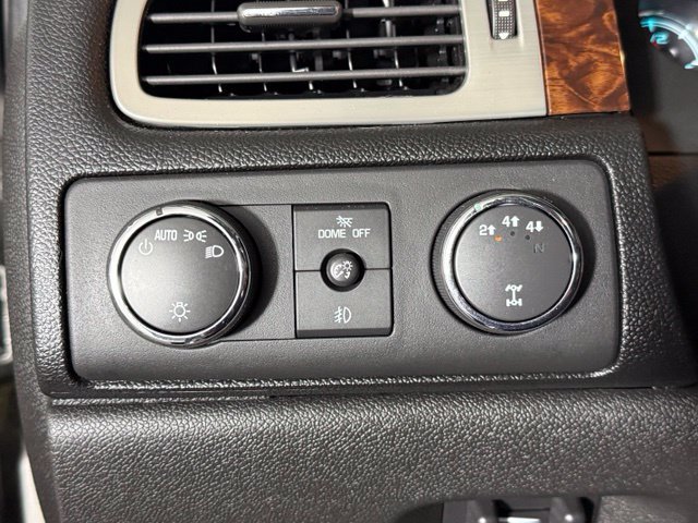 Used 2013 GMC Sierra 3500 Denali AWD/4WD image 27