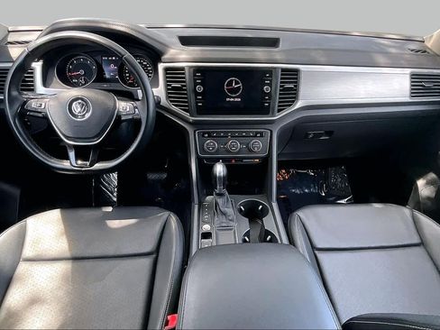 Used 2019 Volkswagen Atlas SE FWD image 16
