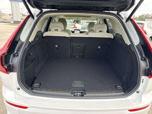 New 2026 Volvo XC60 B5 Ultra w/ Climate Package image 11