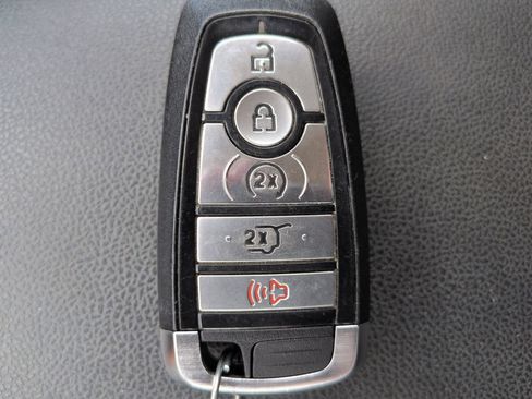 Used 2020 Ford Escape SEL FWD image 31