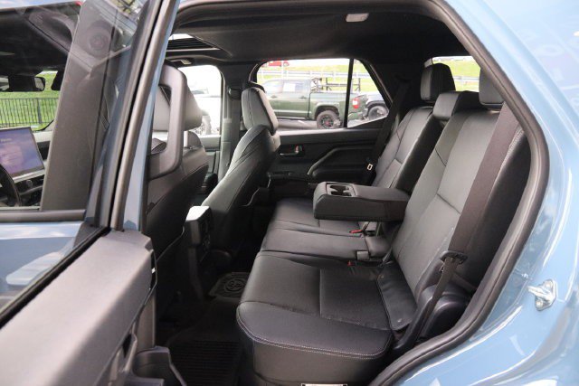 Used 2026 Toyota 4Runner TRD Off-Road Premium AWD/4WD image 11