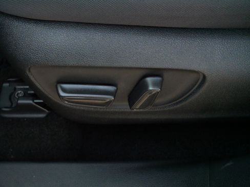 Certified 2024 Toyota Highlander LE AWD/4WD image 20
