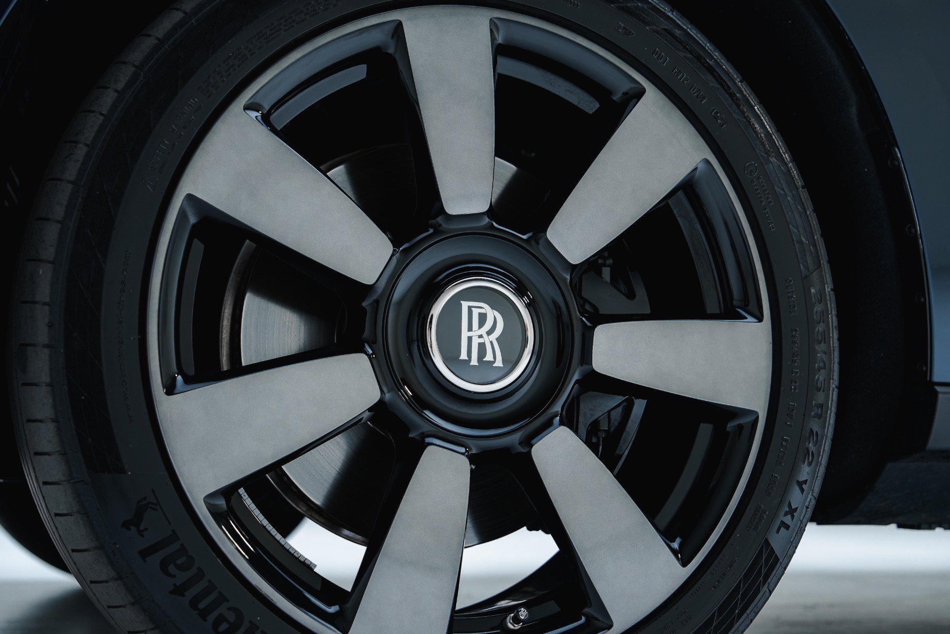 Used 2023 Rolls-Royce Cullinan AWD/4WD image 33