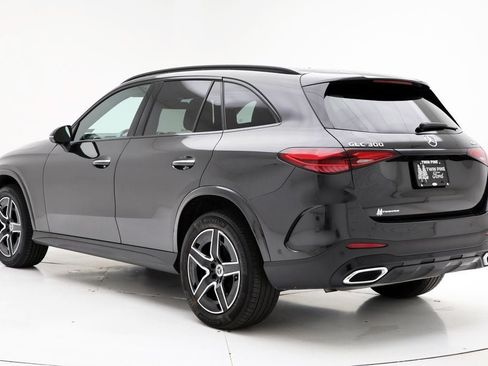 Used 2024 Mercedes-Benz GLC 300 4MATIC image 6