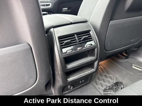Used 2026 BMW X5 xDrive40i w/ M Sport Package AWD/4WD image 27