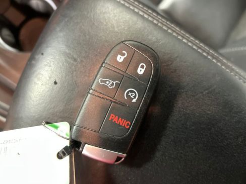 Used 2022 Dodge Durango Citadel image 22