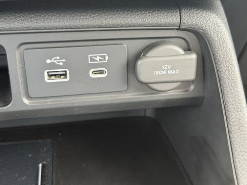 Used 2023 Honda Pilot Touring image 31
