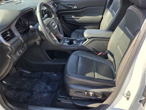 Used 2023 GMC Acadia AT4 w/ Technology Package image 10