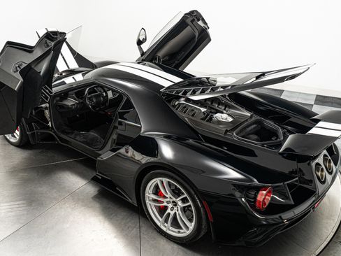 Used 2020 Ford GT image 35