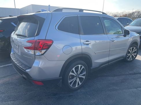 Used 2020 Subaru Forester Limited image 3