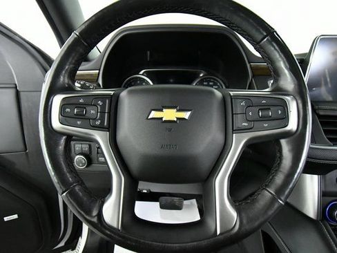 Used 2021 Chevrolet Tahoe Premier w/ Premium Package AWD/4WD image 2