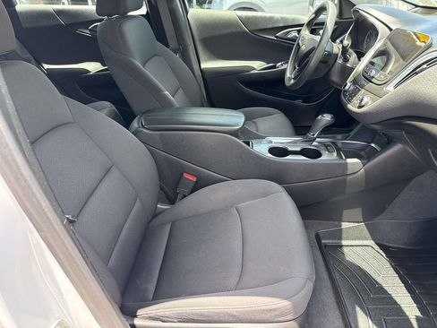Used 2020 Chevrolet Malibu LT FWD image 11
