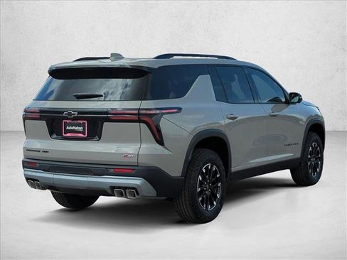 New 2026 Chevrolet Traverse Z71 w/ Driver Confidence Package AWD/4WD image 2