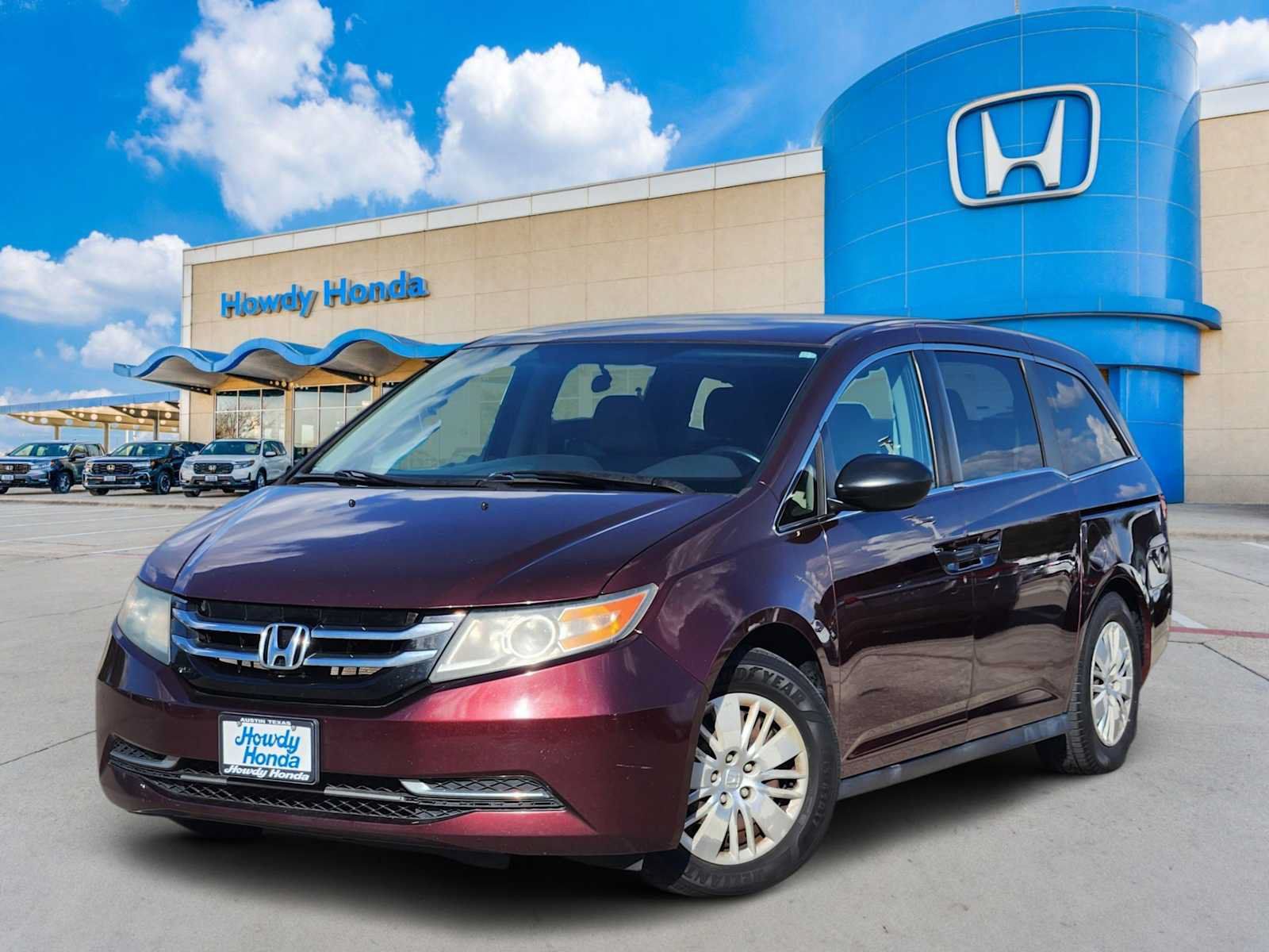 Used 2015 Honda Odyssey LX image 1
