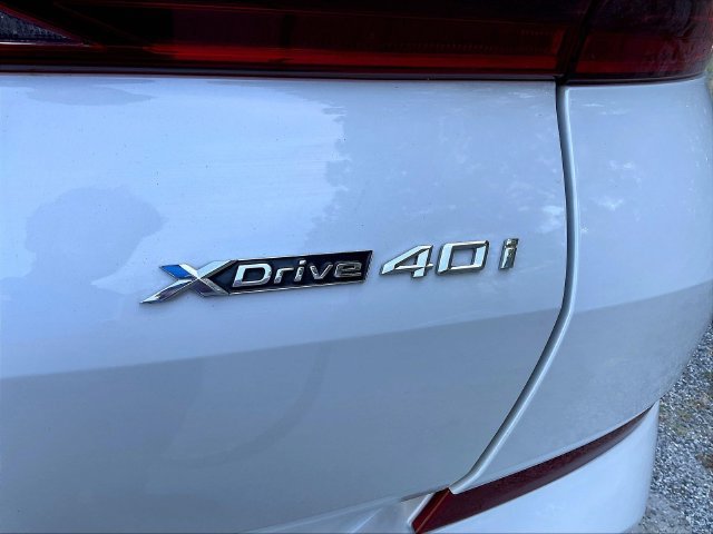 Used 2021 BMW X6 xDrive40i AWD/4WD image 25