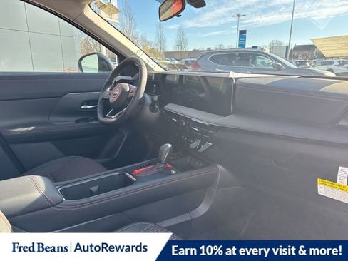 New 2026 Nissan Kicks SR w/ Cold Weather Package image 11