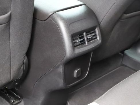 Used 2018 Chevrolet Equinox LT AWD/4WD image 18