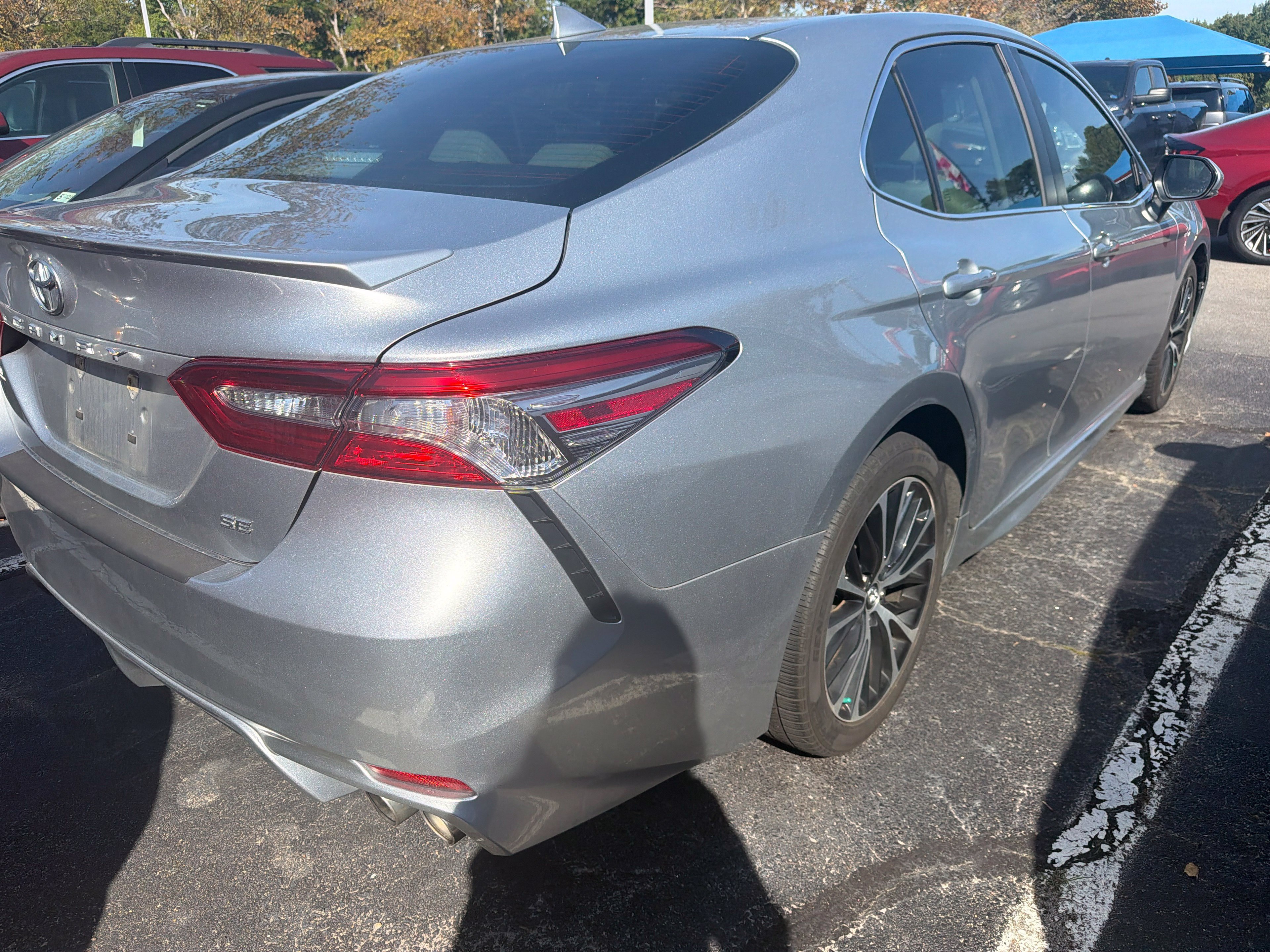 Used 2018 Toyota Camry SE w/ Audio Package FWD image 7