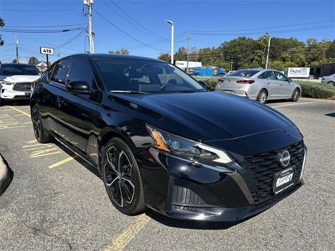 Certified 2024 Nissan Altima 2.5 SR w/ SR Premium Package image 2
