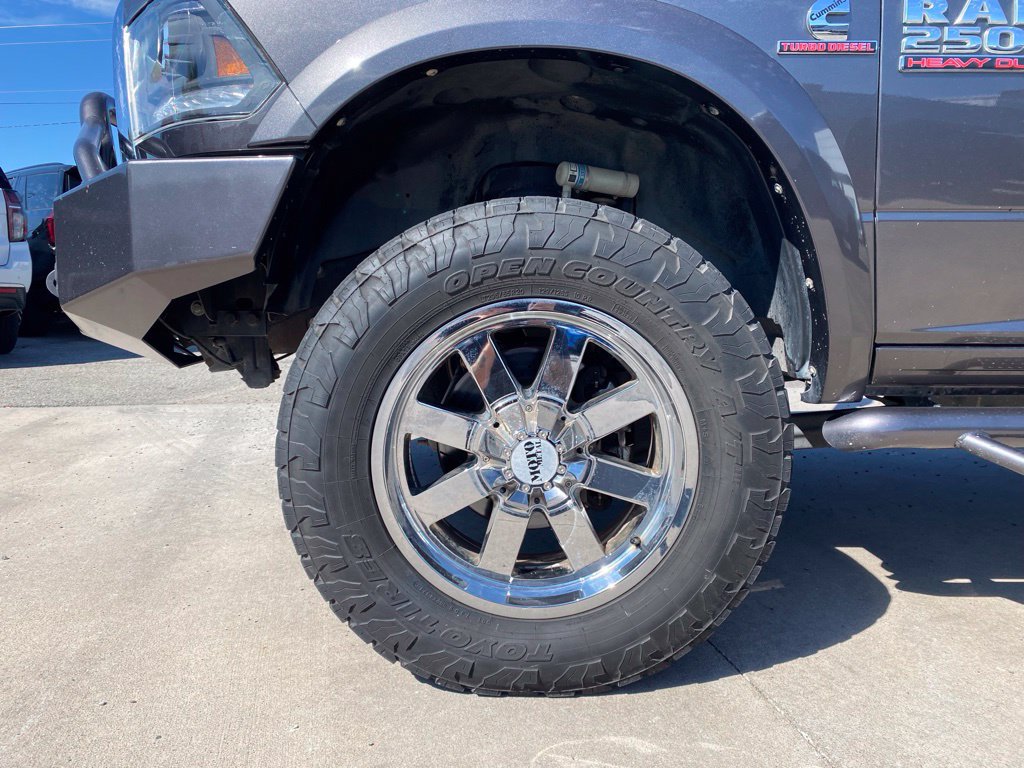Used 2015 RAM 2500 Laramie w/ Convenience Group AWD/4WD image 9