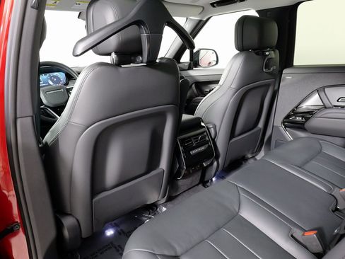 Used 2023 Land Rover Range Rover Sport SE image 35