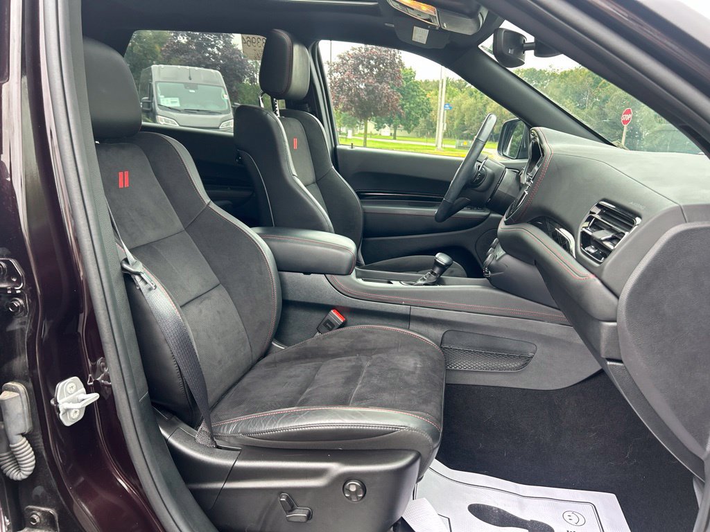 Used 2025 Dodge Durango GT AWD/4WD image 11