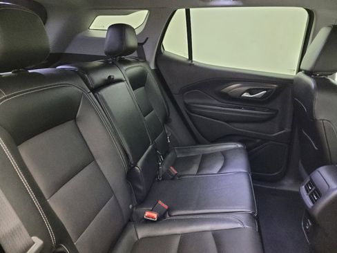 Used 2024 GMC Terrain SLT AWD/4WD image 19