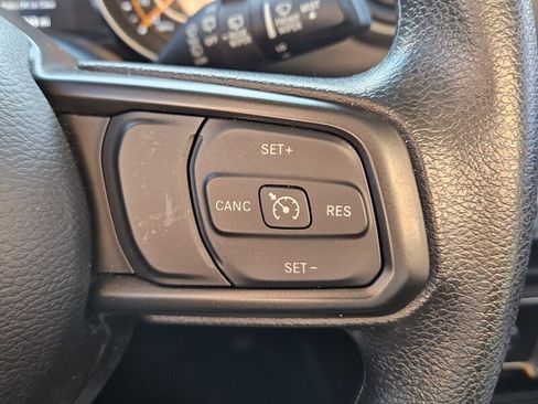 Used 2022 Jeep Wrangler Sport image 22