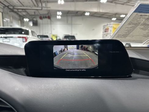 Used 2022 MAZDA MAZDA3 s image 27