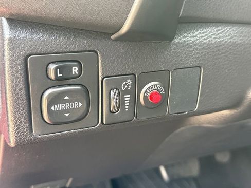 Used 2019 Toyota Corolla LE FWD image 22