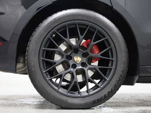 Used 2017 Porsche Macan GTS AWD/4WD image 36