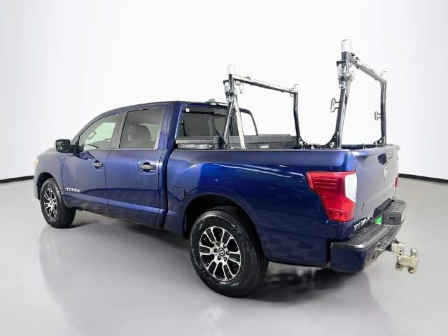 Used 2022 Nissan Titan SV RWD image 7