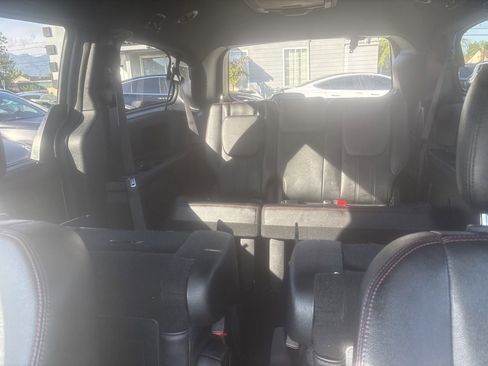 Used 2019 Dodge Grand Caravan GT FWD image 23