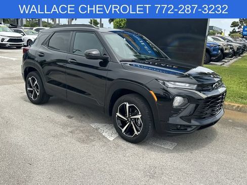 Used 2023 Chevrolet TrailBlazer RS w/ Technology Package AWD/4WD image 4