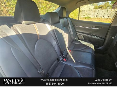 Used 2020 Toyota Camry XLE w/ Driver Assist Package image 32